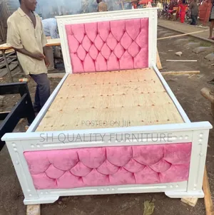 Wooden Bed 4*6