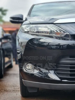 Toyota Harrier 2.0 2016 Black