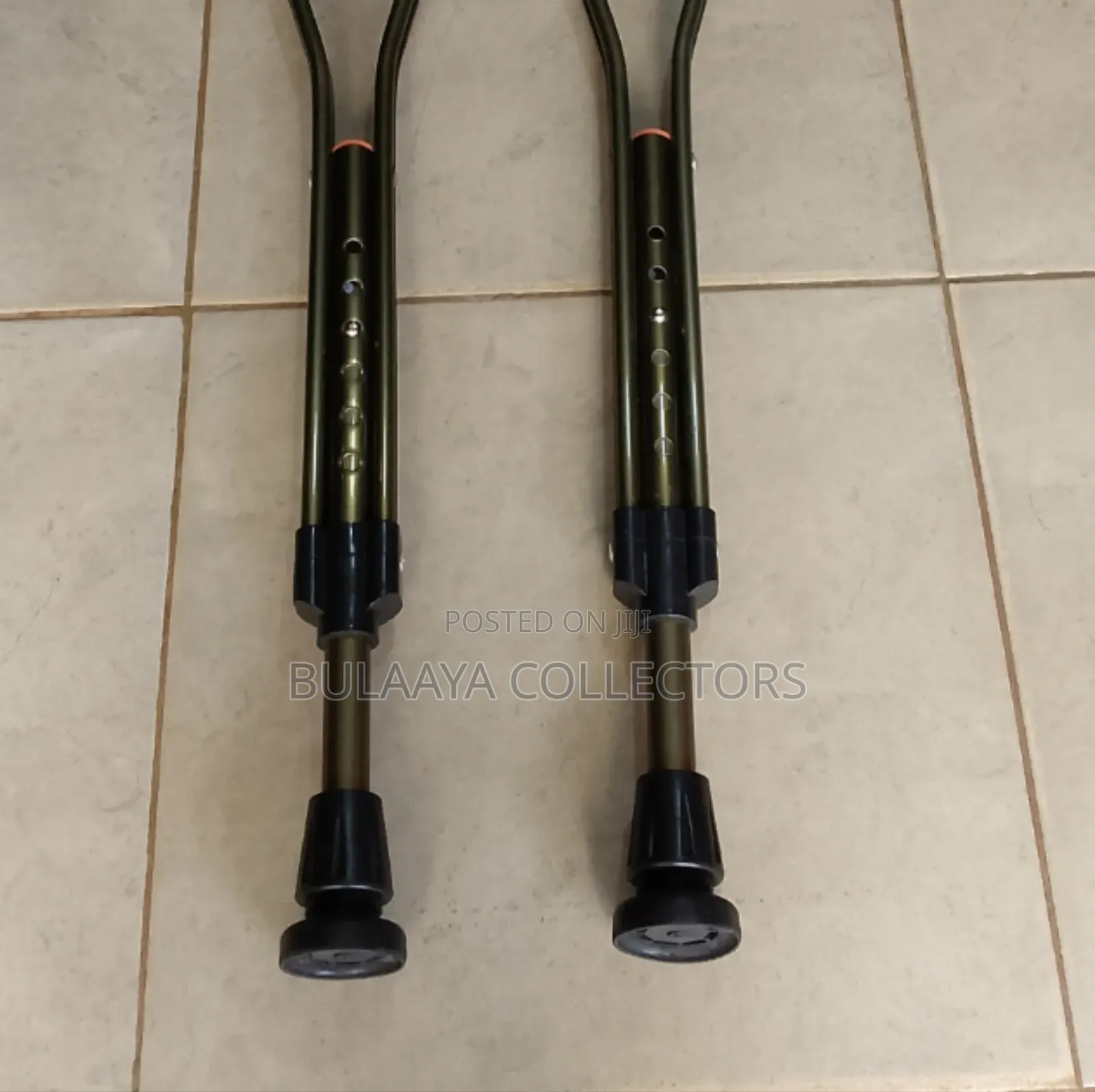 Uk Used Kenko Mobility I-24 Black Height-Adjustable Underarm Crutches.