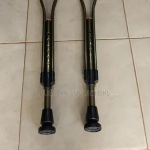Uk Used Kenko Mobility I-24 Black Height-Adjustable Underarm Crutches.