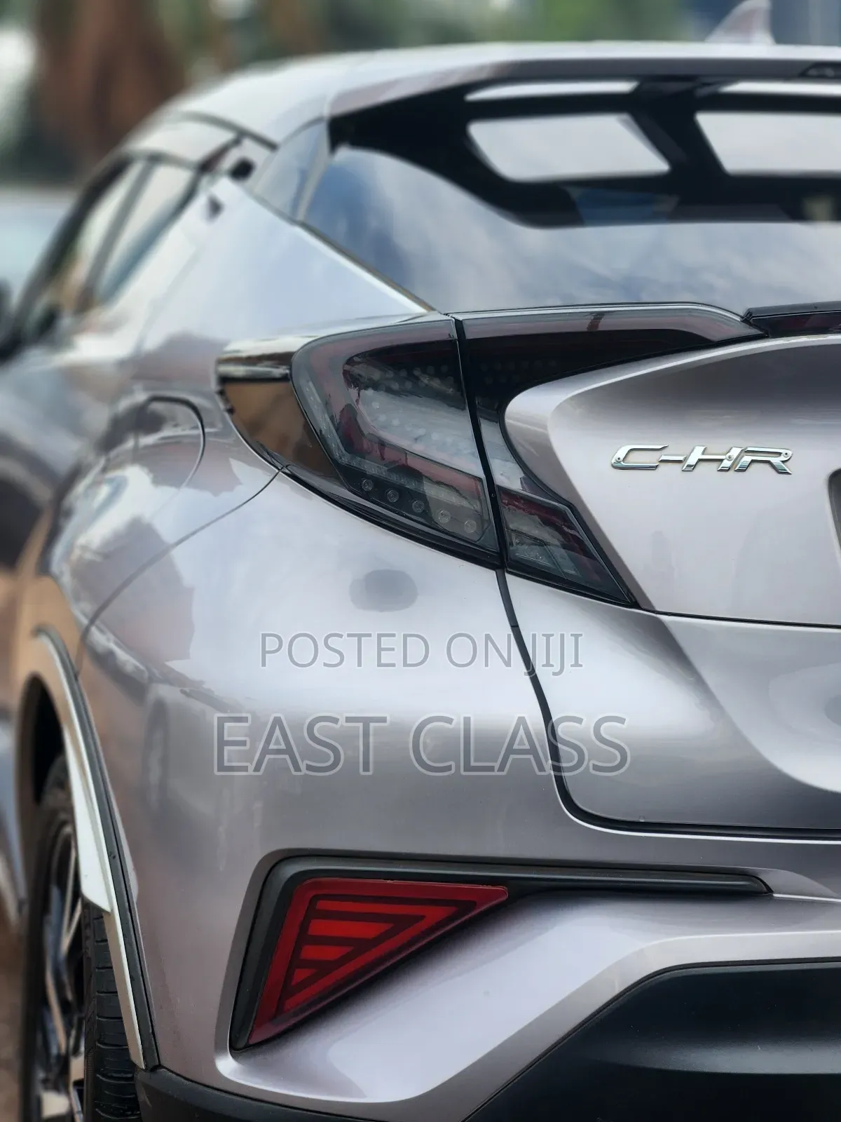 Toyota C-HR XLE Prermium FWD (2.0L 4cyl 2AM) 2018 Silver