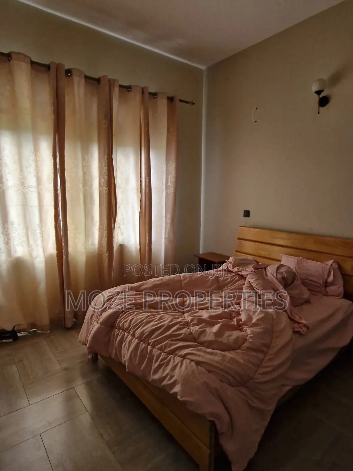 2bdrm Condo in Kira Mamerito Road., Central Division for sale