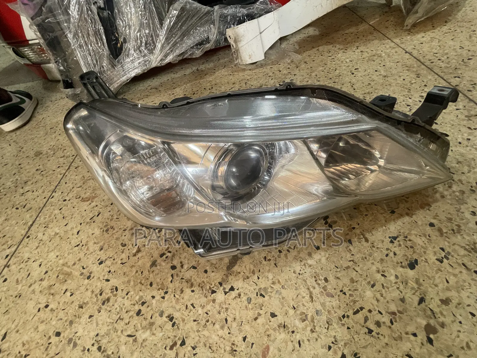 Mark X 2010 Headlight