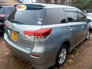Toyota Wish 2010 Silver