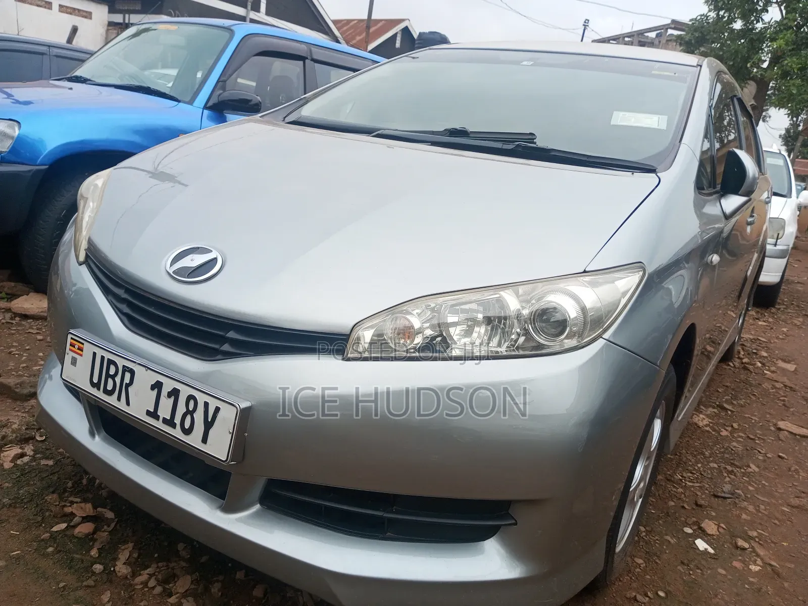 Toyota Wish 2010 Silver