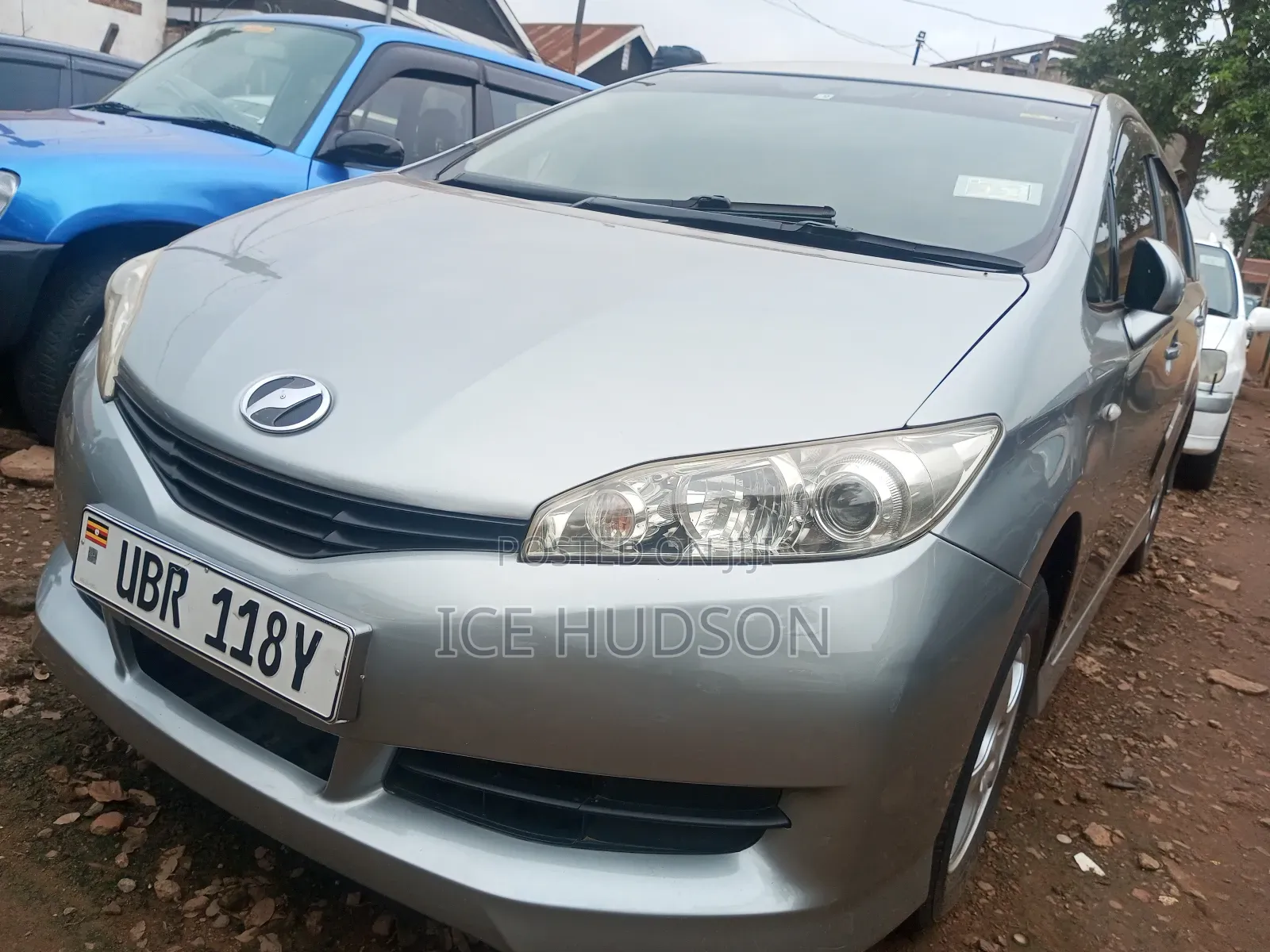 Toyota Wish 2010 Silver