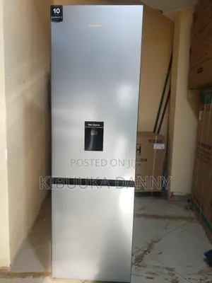 Hisence 341litres Fridge Desfrost