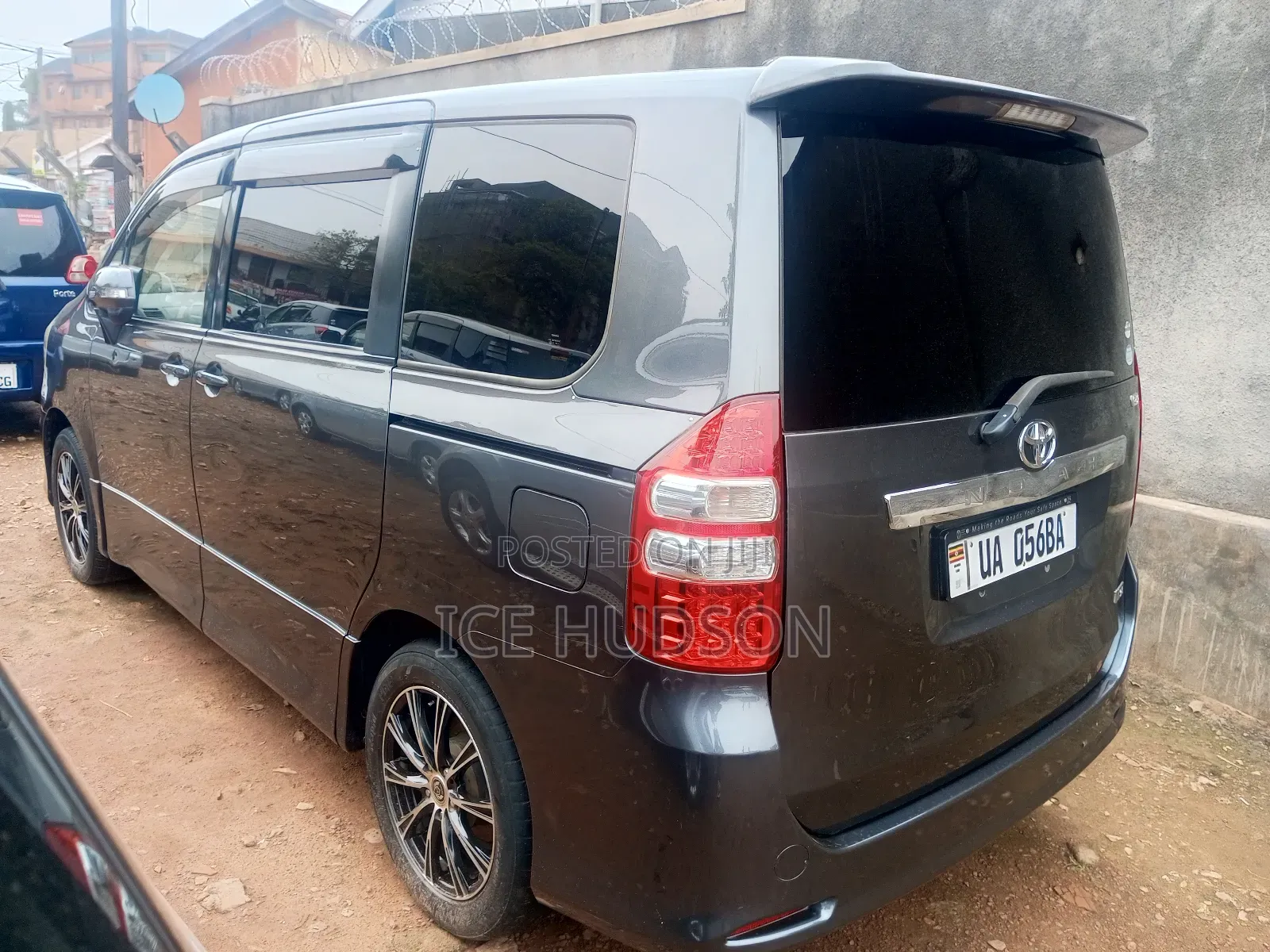 Toyota Noah 2012 Matt Black