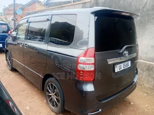 Toyota Noah 2012 Matt Black