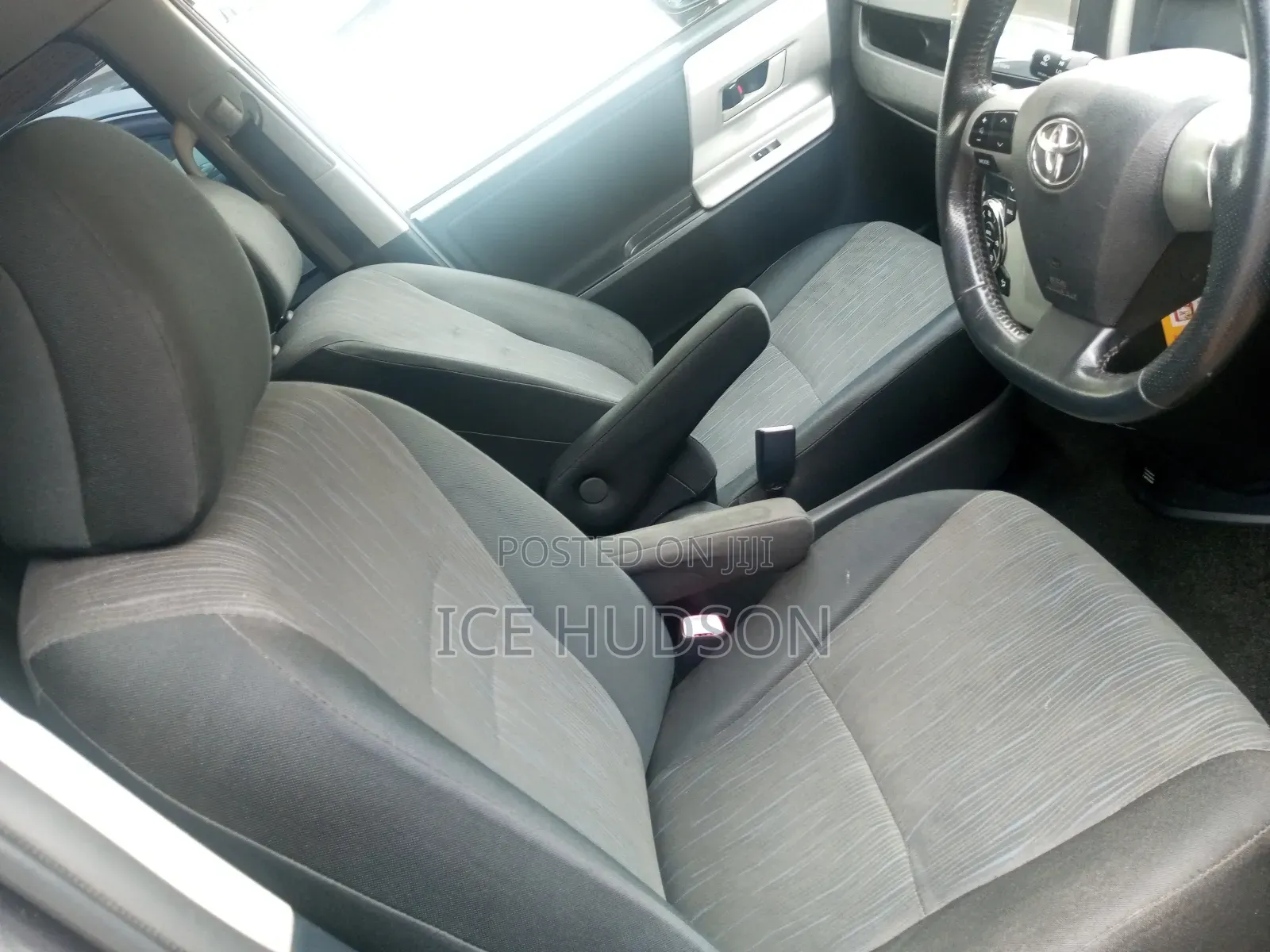 Toyota Noah 2012 Matt Black
