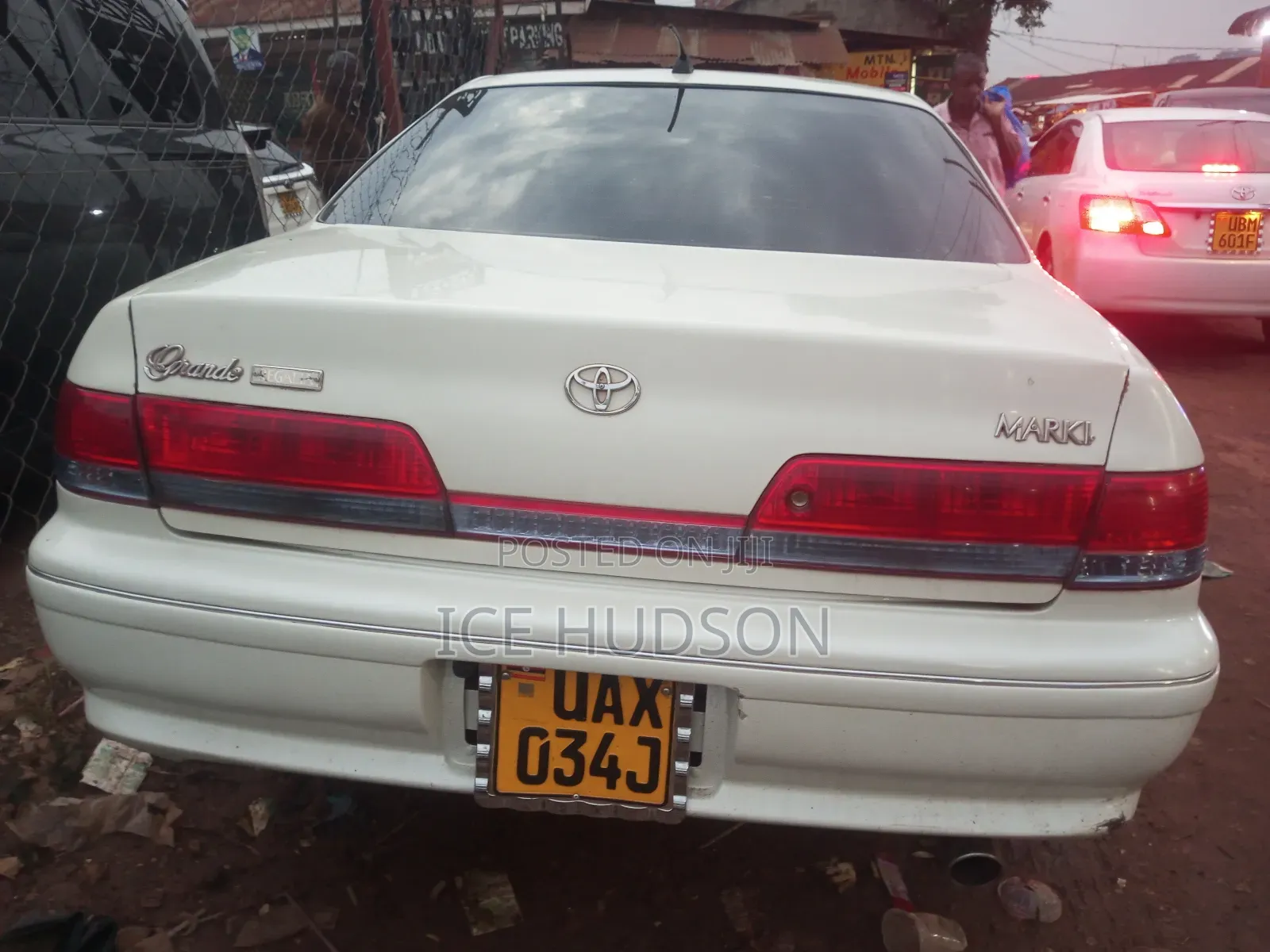 Toyota Mark II 2000 White