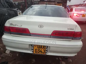 Toyota Mark II 2000 White