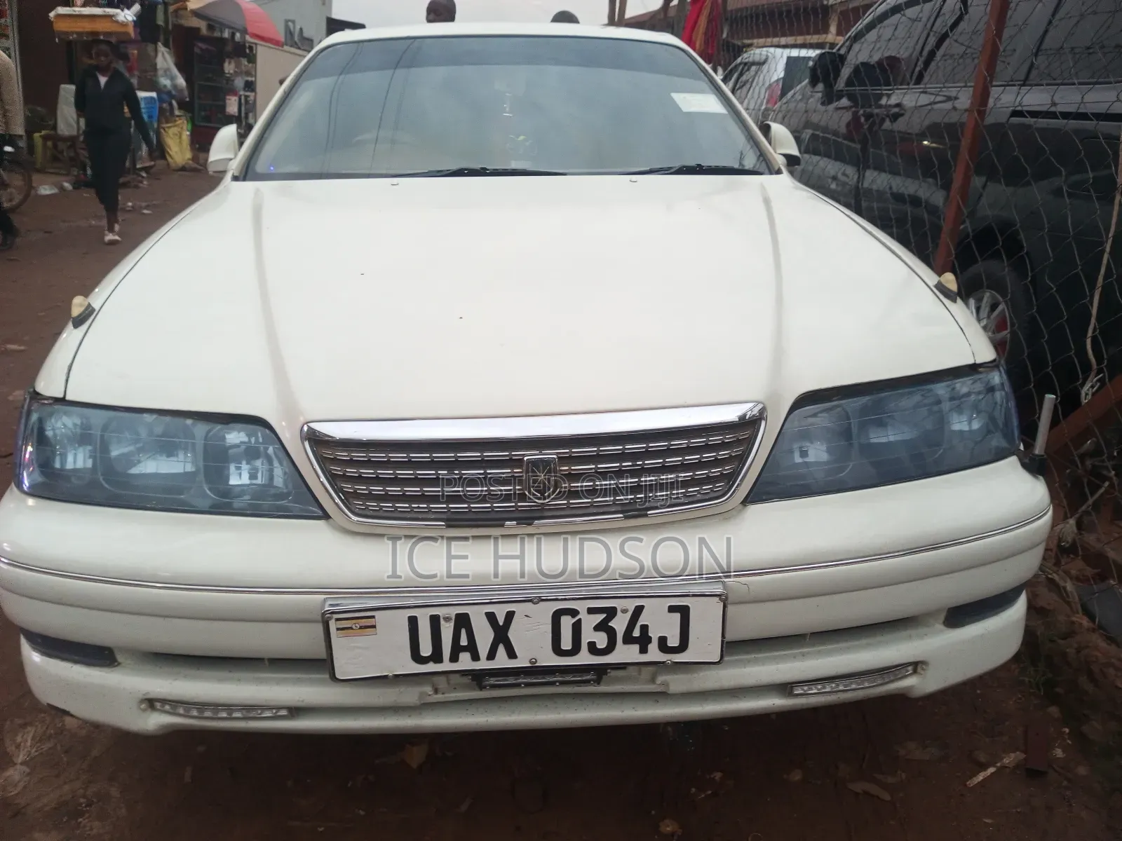 Toyota Mark II 2000 White