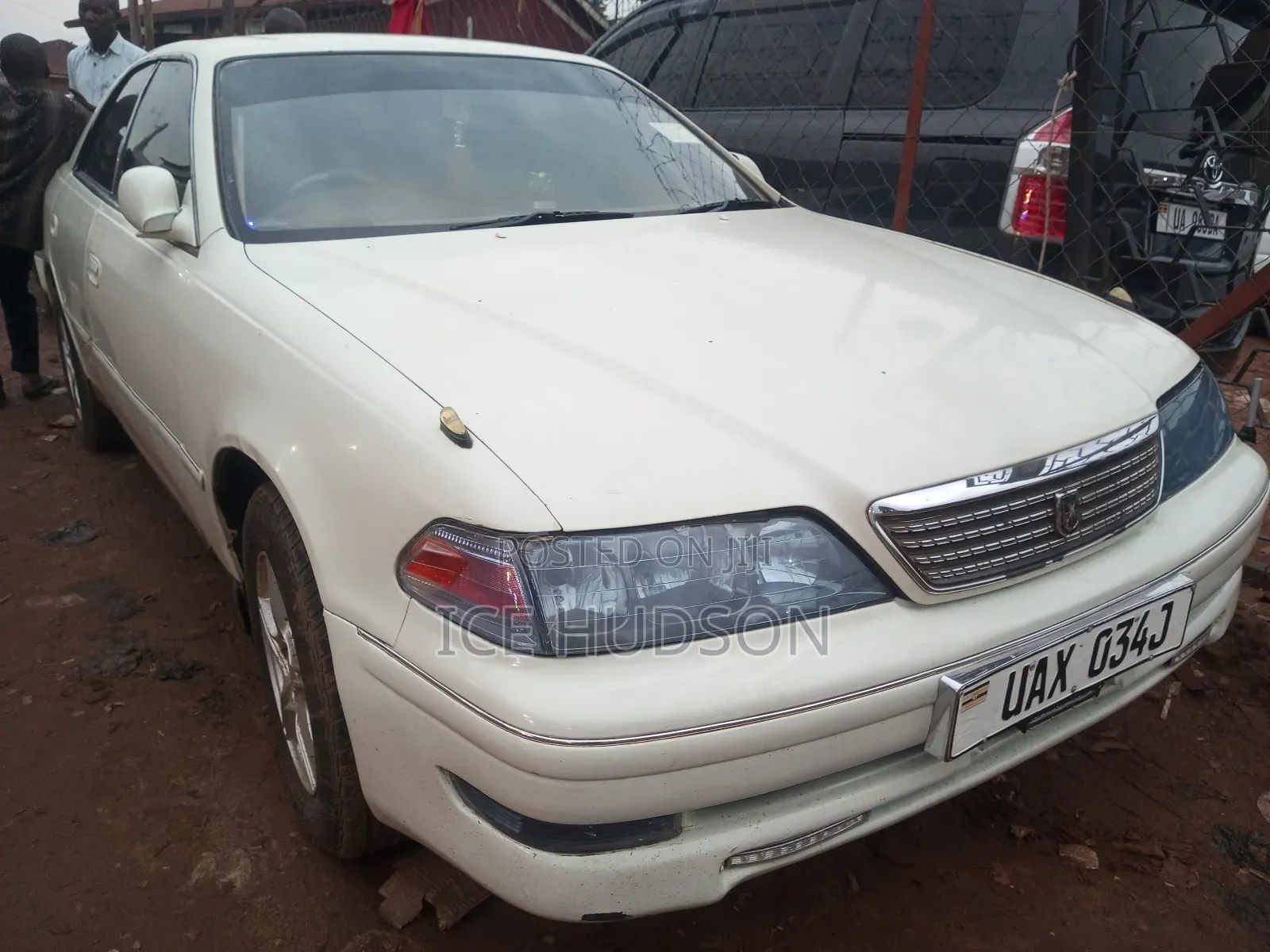Toyota Mark II 2000 White