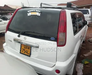 Nissan X-Trail 2003 White