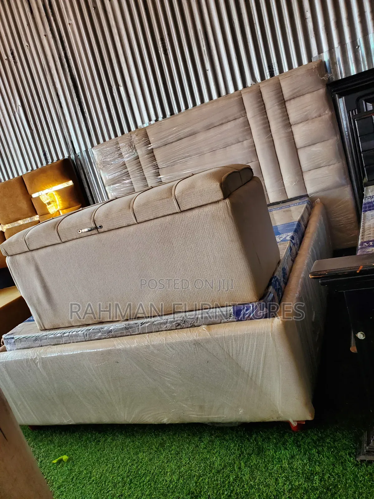 Five by Six Bed With Ottoman