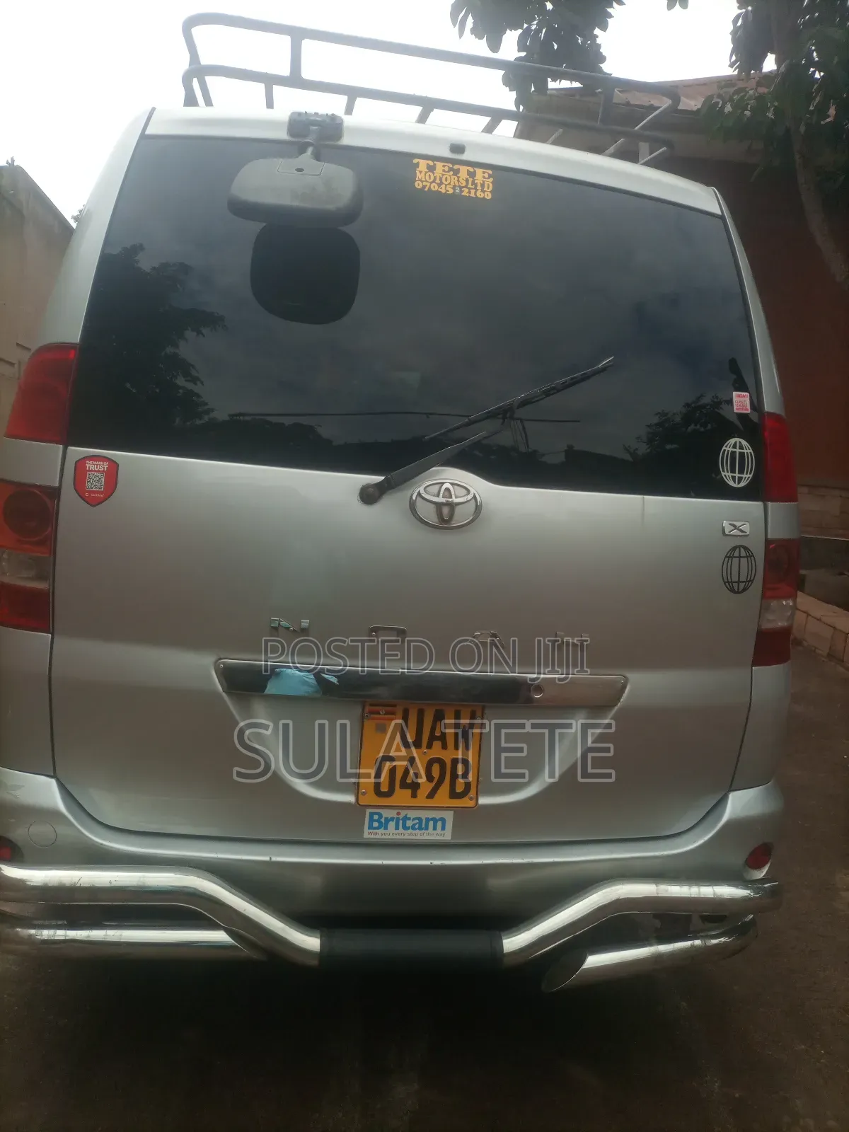 Toyota Noah 2.0 FWD (8 Seater) 2005 Silver