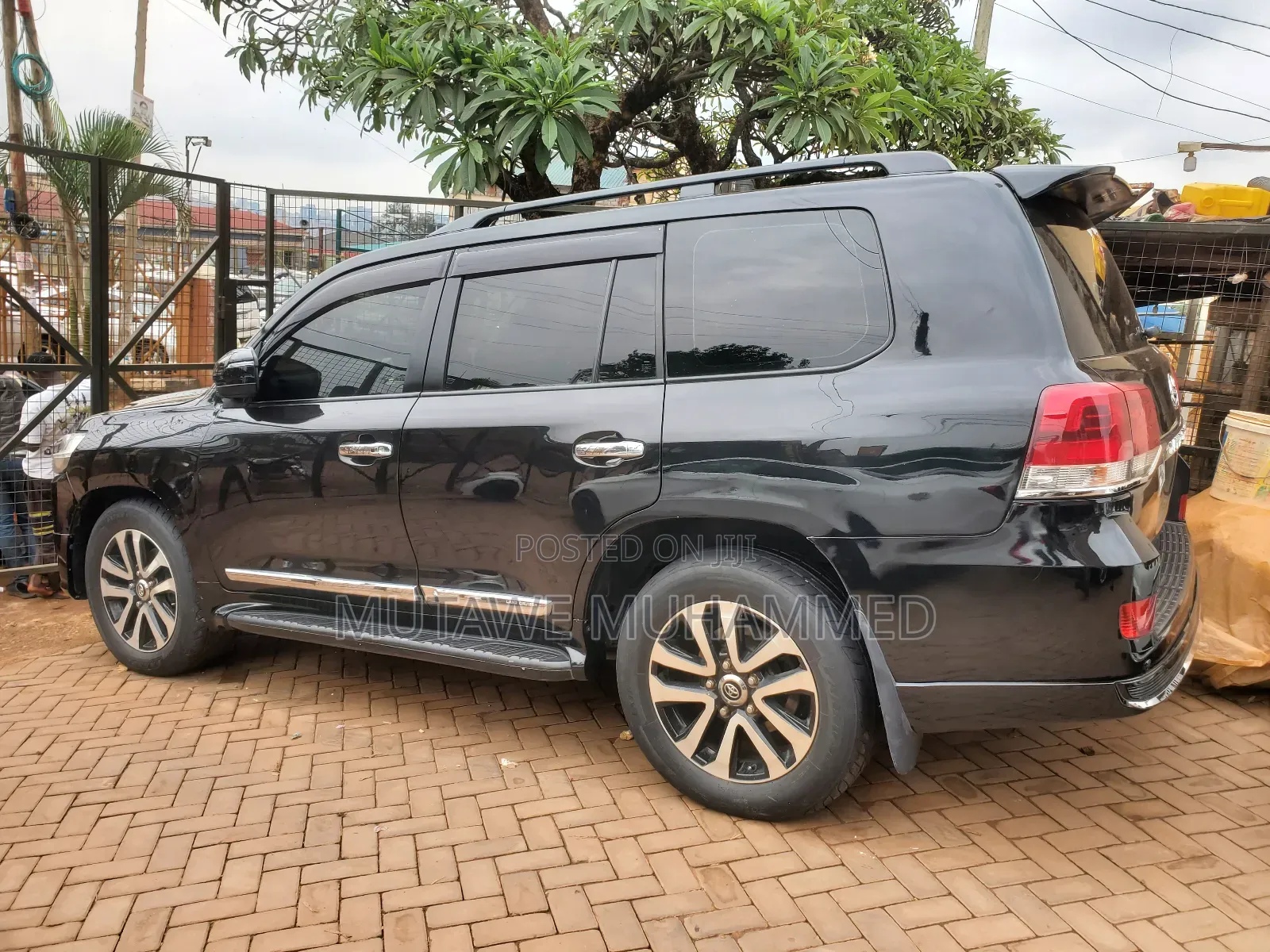 Toyota Land Cruiser 2015 Black