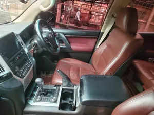 Toyota Land Cruiser 2015 Black