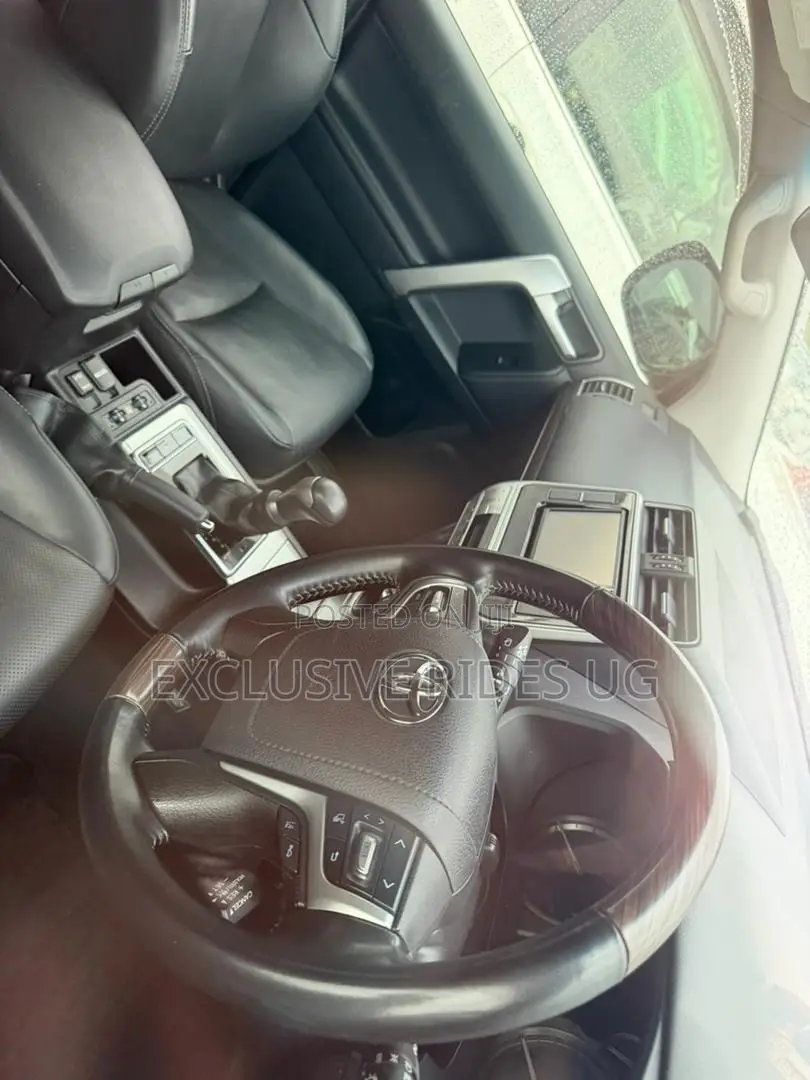 Toyota Land Cruiser Prado 2020 White