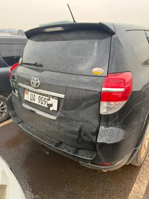 Toyota Vanguard 2010 Black