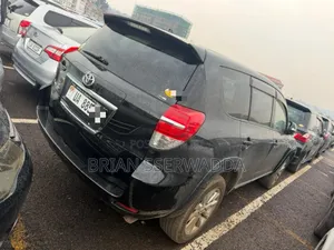 Toyota Vanguard 2010 Black