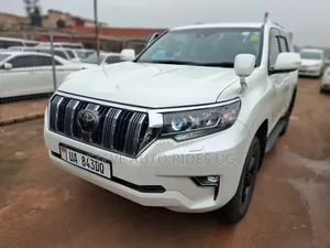 Toyota Land Cruiser Prado 2.8 2018 White