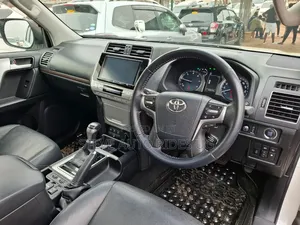 Toyota Land Cruiser Prado 2.8 2018 White