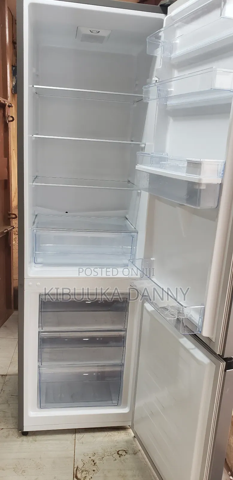 Hisence 341litres Fridge Double Door