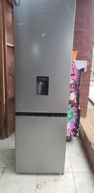 Hisence 341litres Fridge Double Door