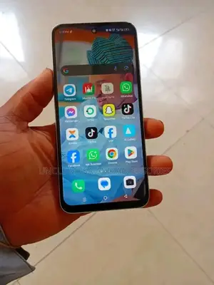 New Infinix Hot 50i 256 GB Green