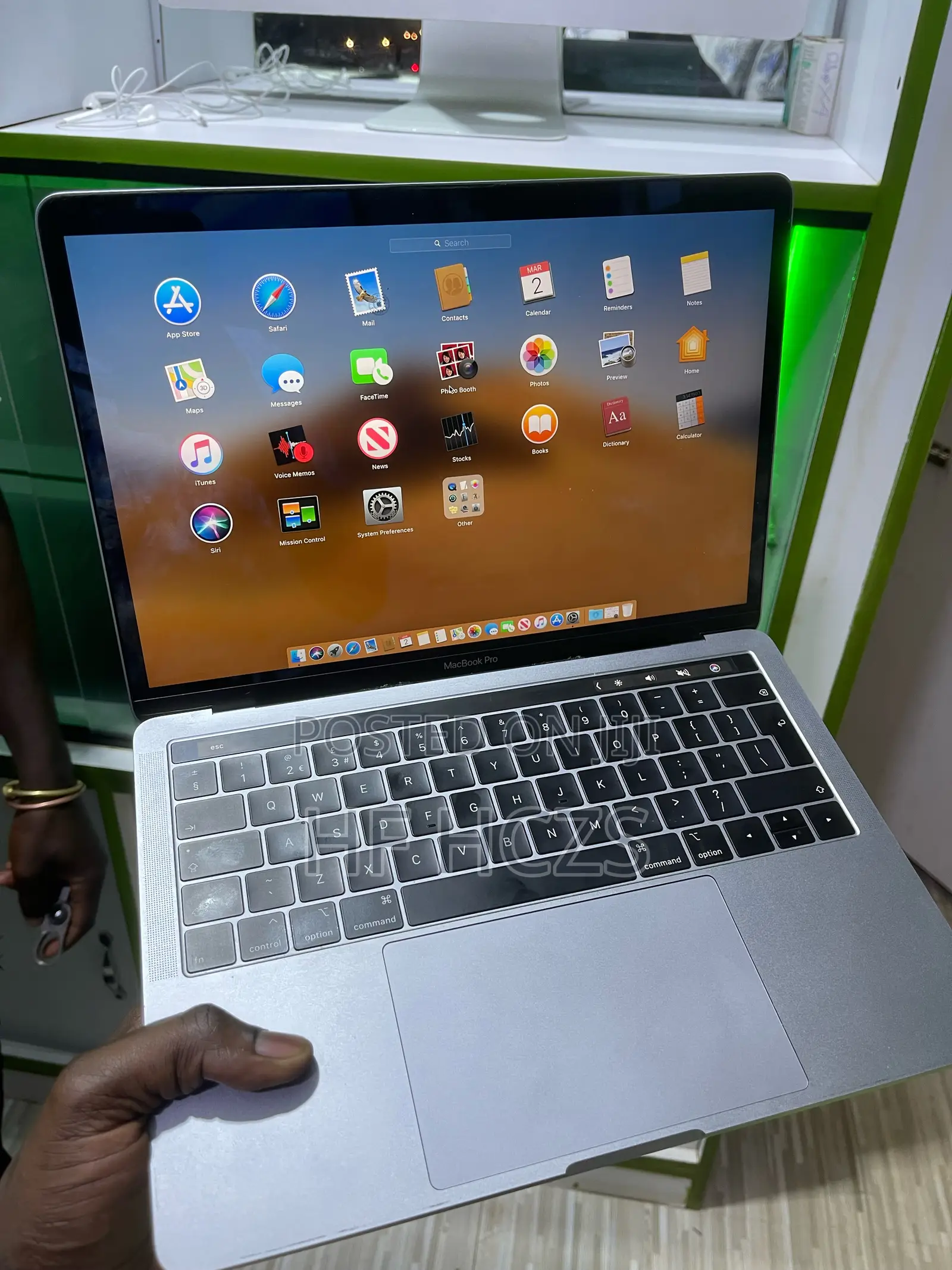 Laptop Apple MacBook Pro 8GB Intel Core i5 SSD 128GB