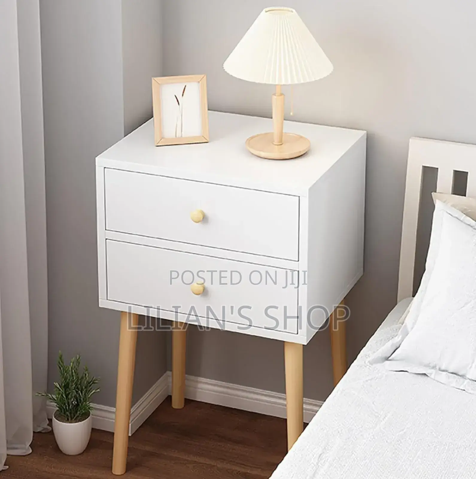 Bedroom Nightstand Table With Rubber Wood