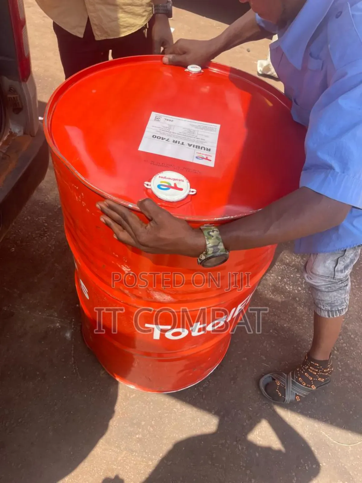 Total Oil 7400 Heavy Trucks and Machinery