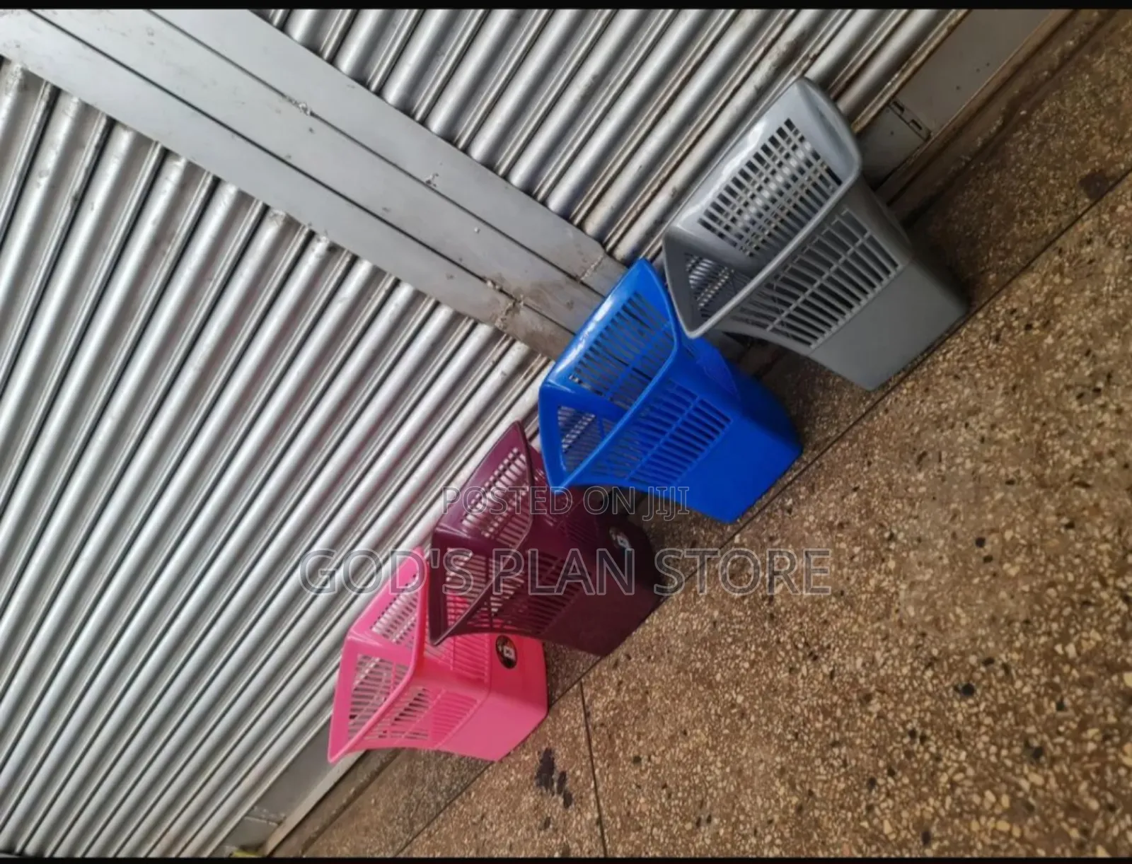 Imported Open Plastic Dust Plastic Basket Dust Bins