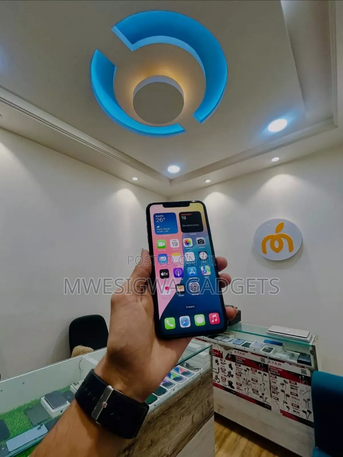 New Apple iPhone XS Max 64 GB Black