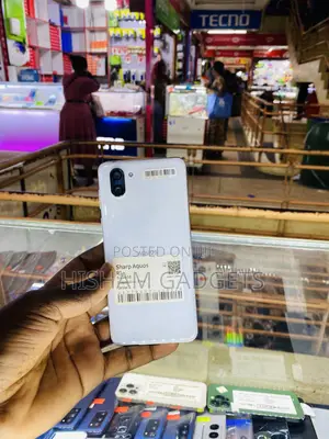 Sharp Aquos R3 128 GB White