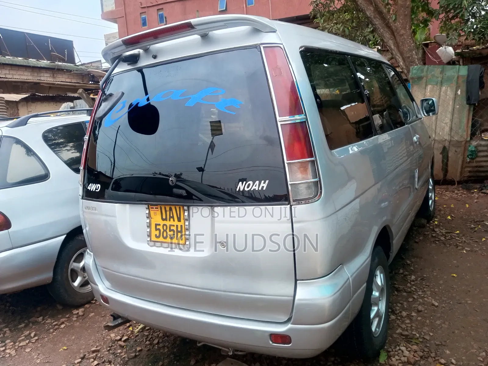Toyota Noah 2002 Silver