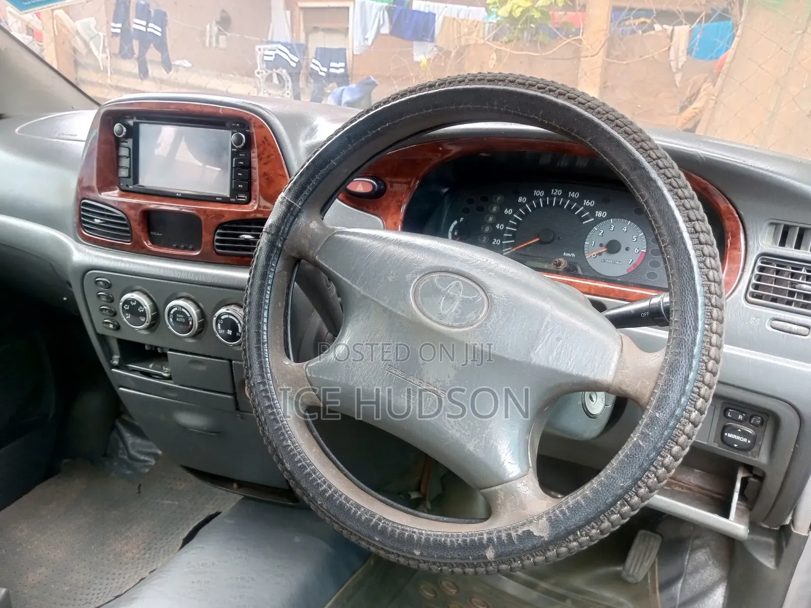 Toyota Noah 2002 Silver