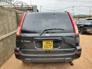 Nissan X-Trail 2006 Black