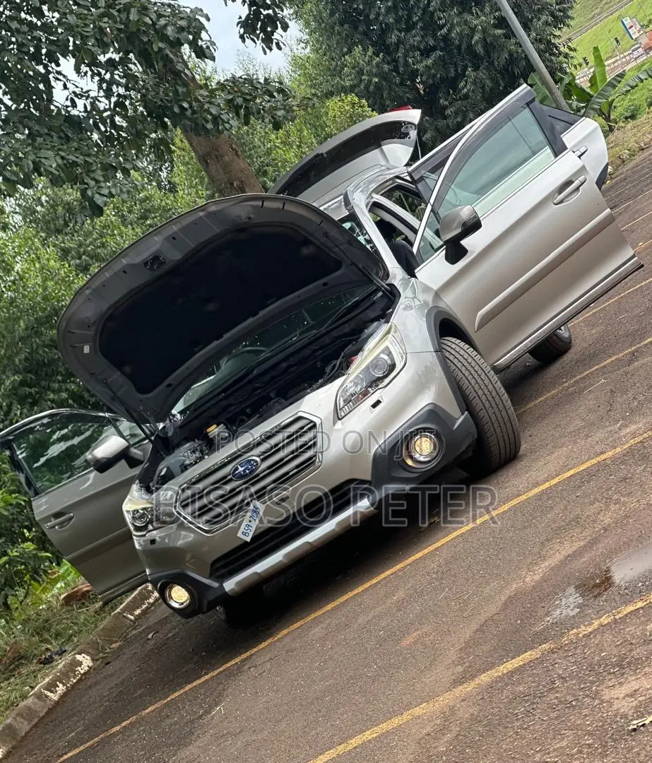 Subaru Outback 2.5i Premium AWD 2016 Gold