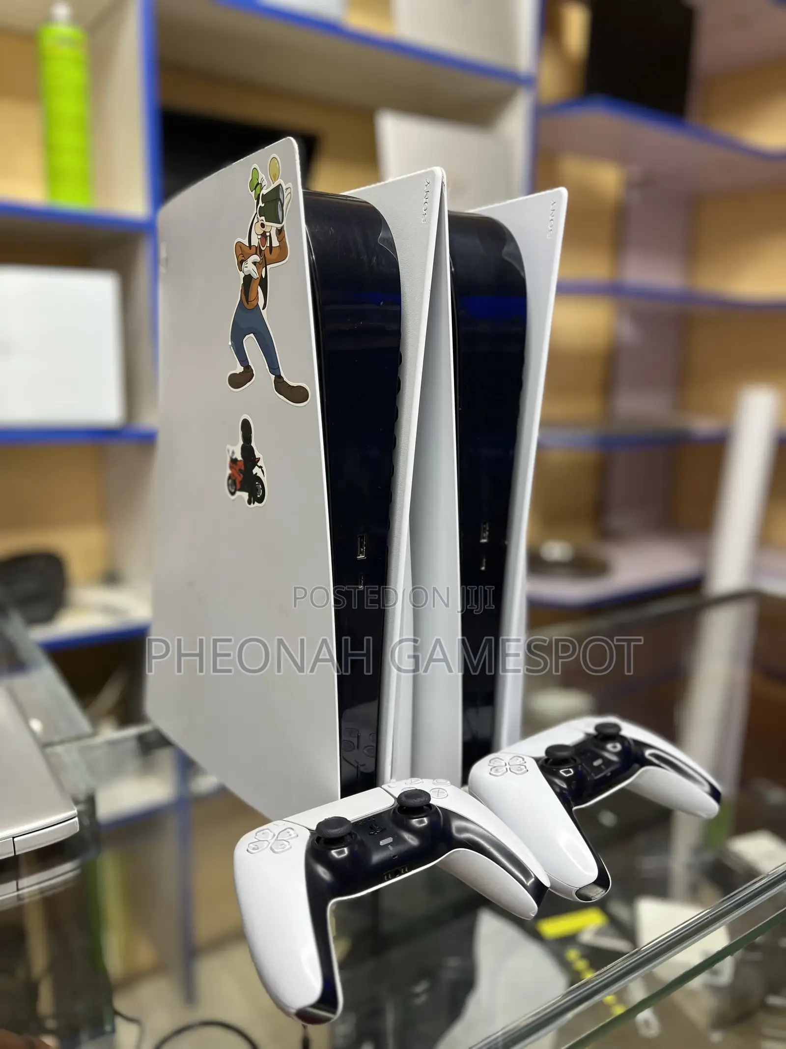 Clean Ps5 Standard Set, 3 Games and 2 Controllers Offer