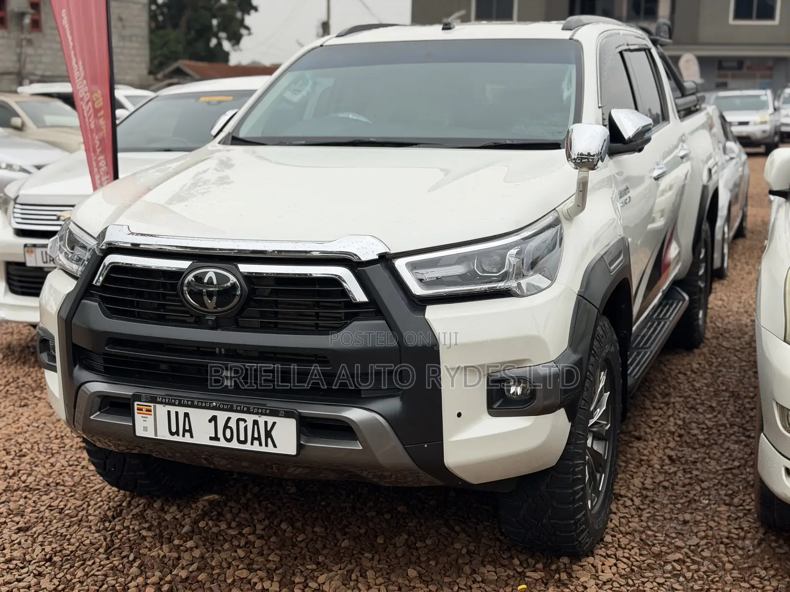 Toyota Hilux 2022 Off white