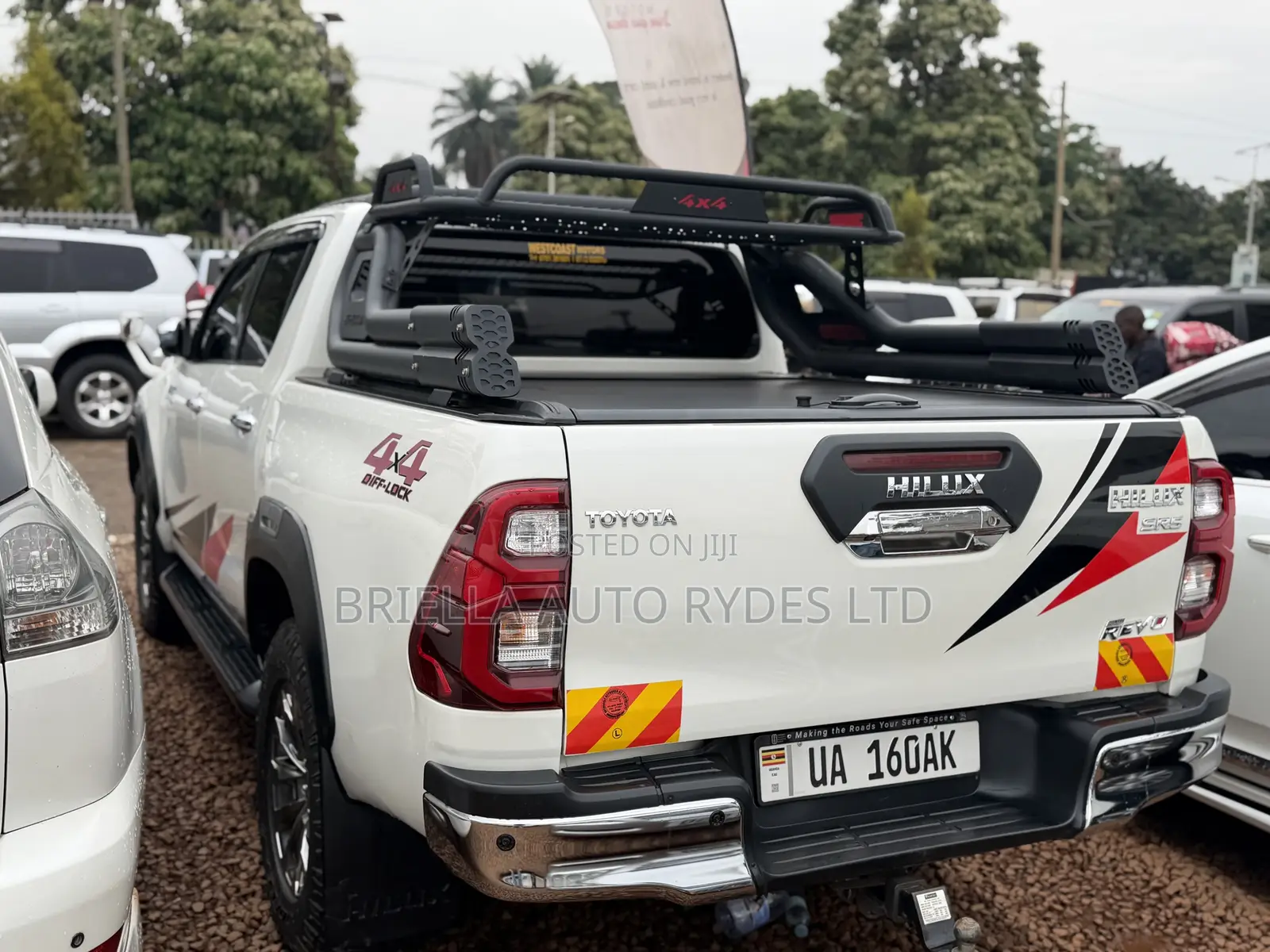 Toyota Hilux 2022 Off white