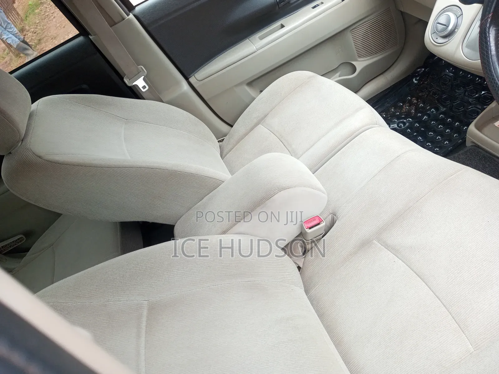Toyota Passo Sette 2010 Black