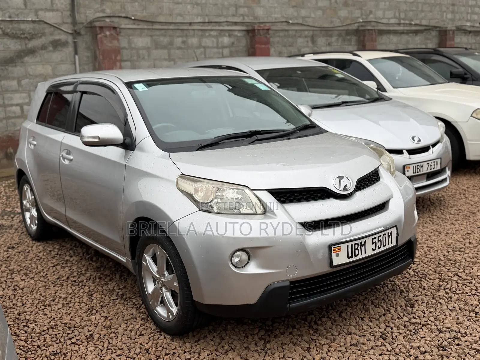 Toyota IST 2009 Silver