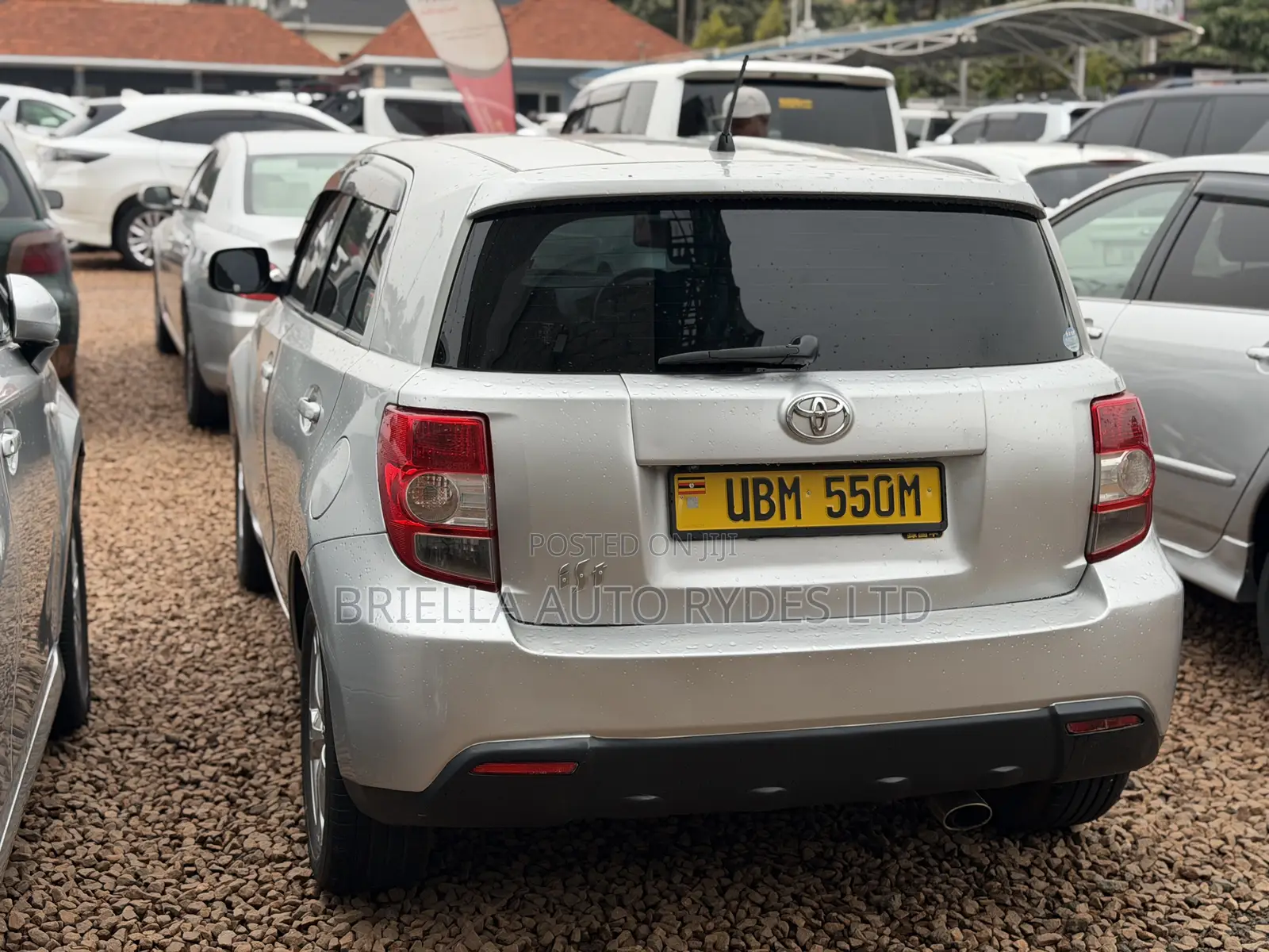 Toyota IST 2009 Silver