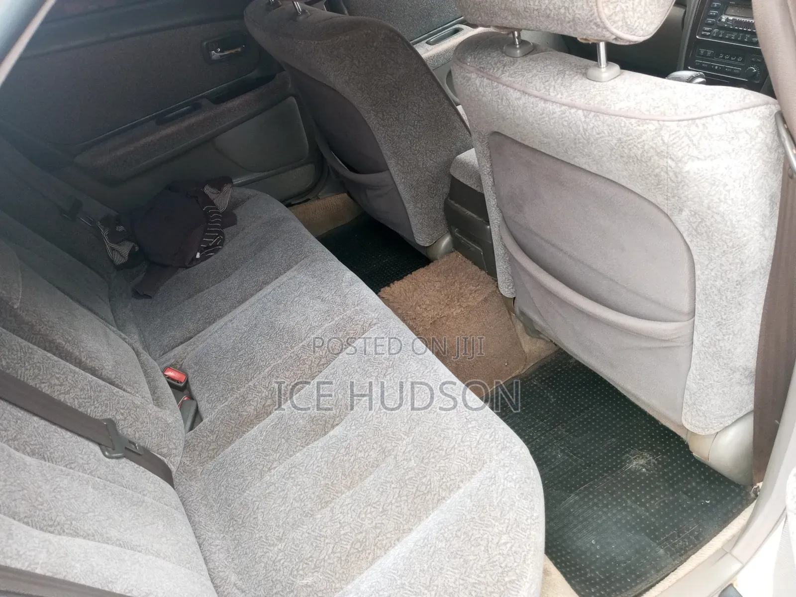 Toyota Mark II 2000 White