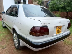 Toyota Corolla 2003 White