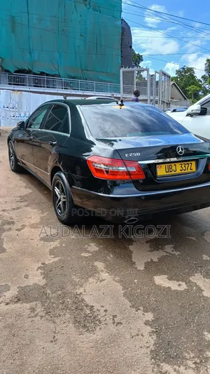 Mercedes-Benz E250 2010 Black